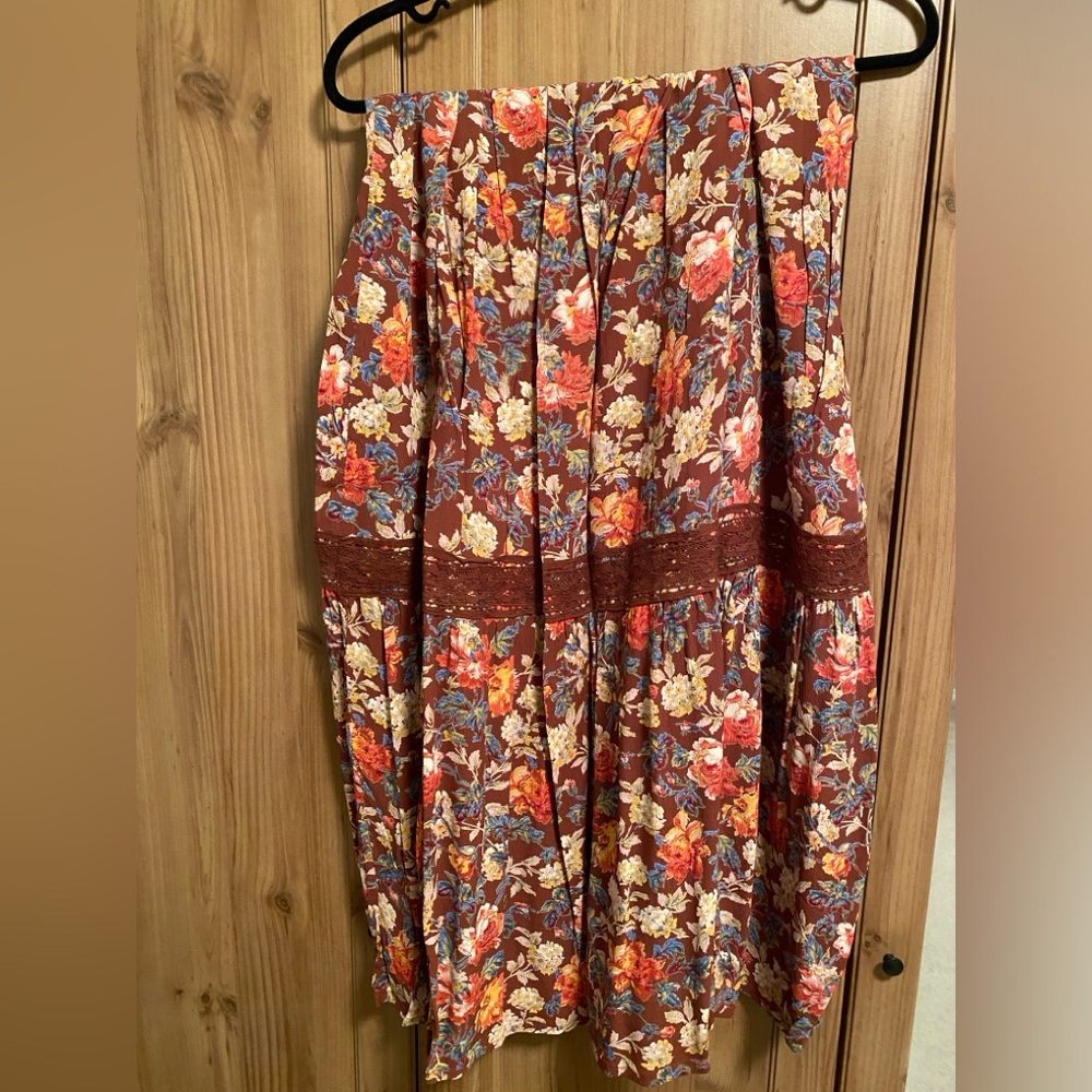 Elastic Waist Midi-Skirts